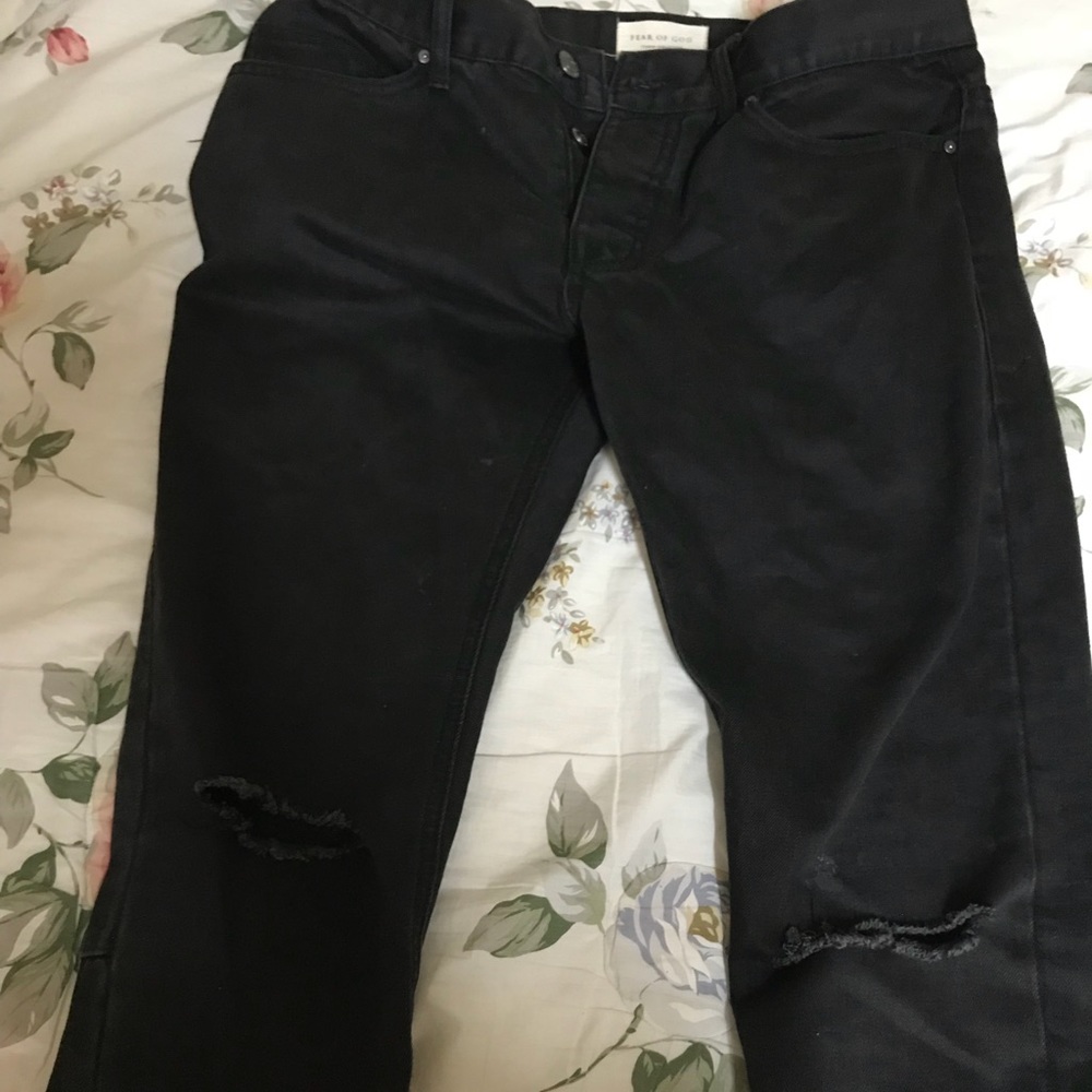 Fear of God Black Ripped Jeans (4th)